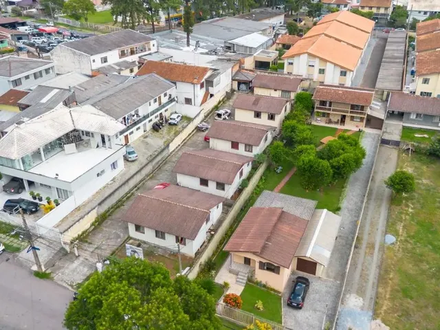 Terreno com 894m², à venda, no bairro Campo Comprido em Curitiba