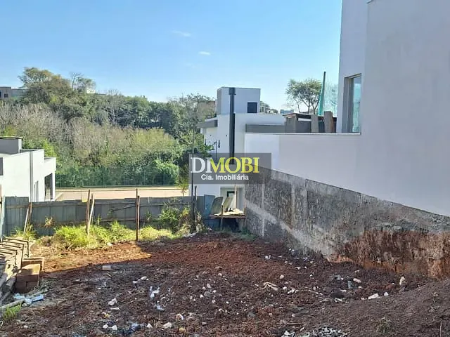 Terreno com 257m², à venda, no bairro Centro em Gravataí