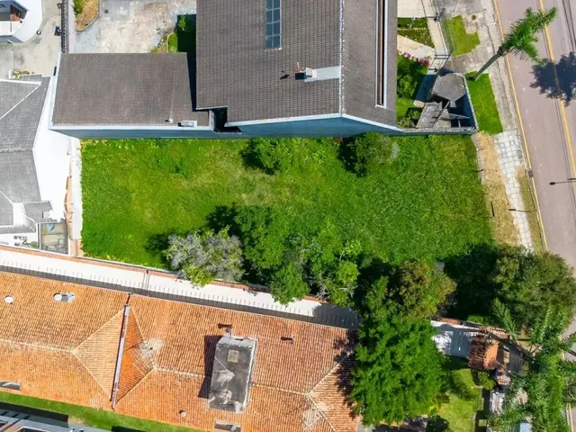 Terreno com 601m², à venda, no bairro Seminário em Curitiba