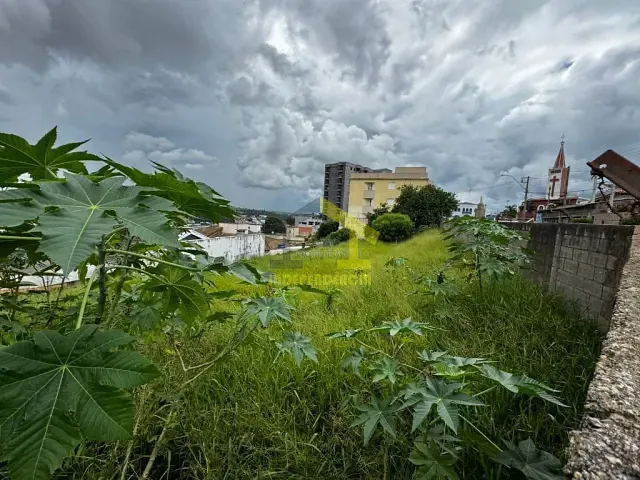 Terreno com 843m², à venda, no bairro Jardim Coronel Peroba em Itatiba