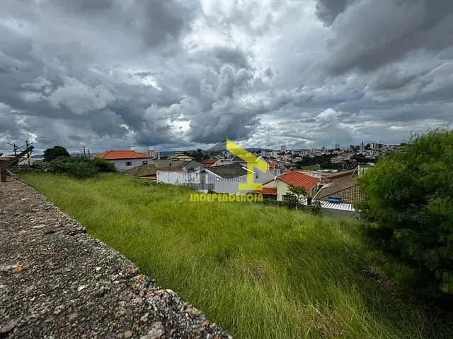Terreno com 843m², à venda, no bairro Jardim Coronel Peroba em Itatiba