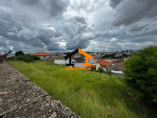 Terreno com 843m², à venda, no bairro Jardim Coronel Peroba em Itatiba