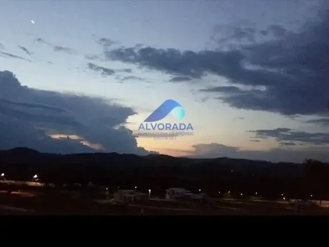 Terreno com 330m², à venda, no bairro Condomínio Residencial Alphaville em São José Dos Campos