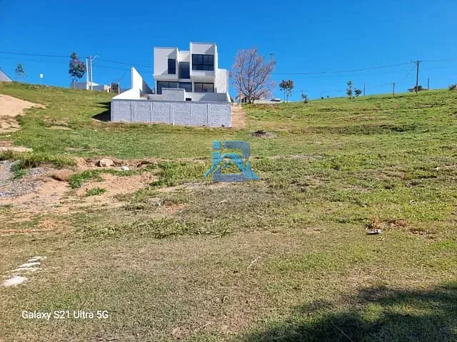 Terreno com 415m², à venda, no bairro Bairro Itapema em Itatiba