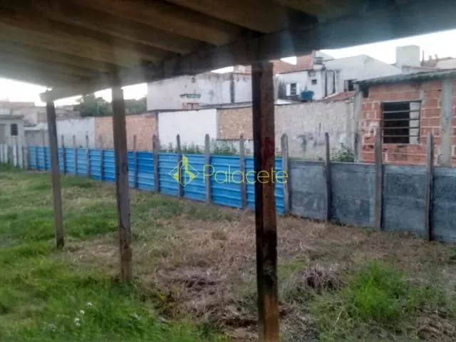 Terreno com 406m², à venda, no bairro Centro em Potim