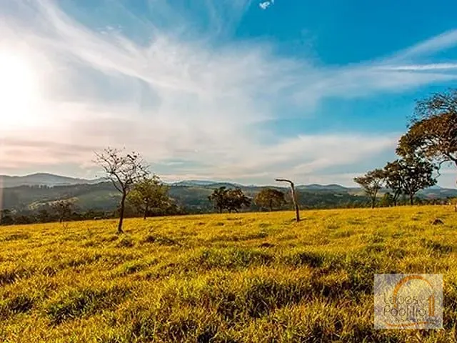 Terreno com 360m², à venda, no bairro Cachoeira em Atibaia