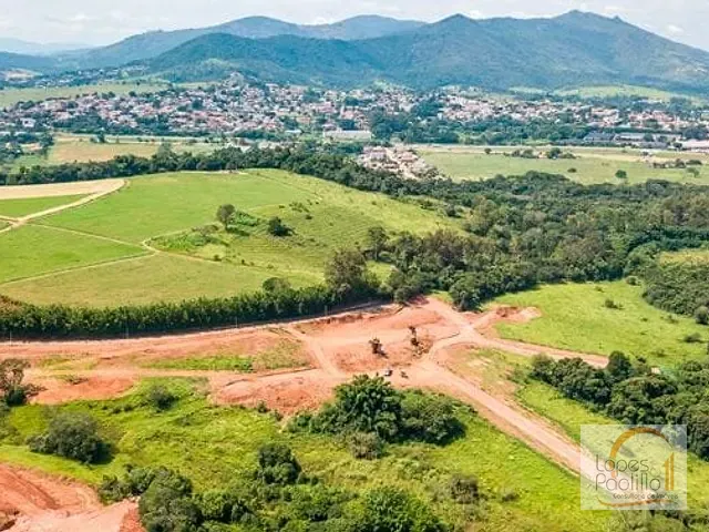Terreno com 360m², à venda, no bairro Cachoeira em Atibaia