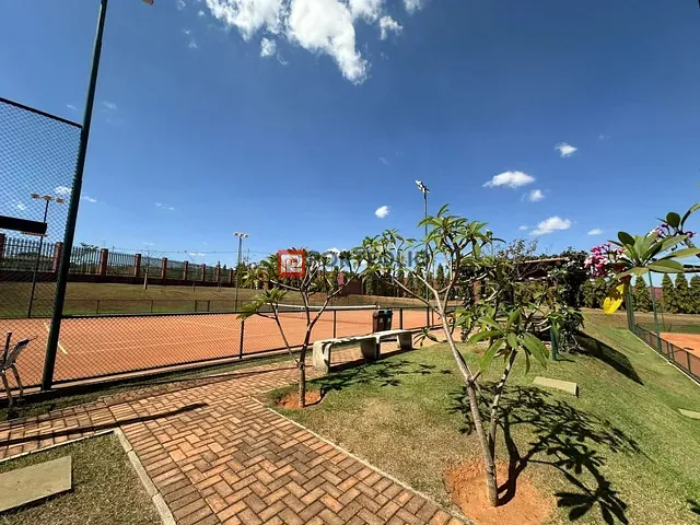 Terreno com 283m², à venda, no bairro Jardins Capri em Senador Canedo