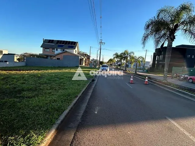 Terreno com 303m², à venda, no bairro Jardim Carvalho em Ponta Grossa
