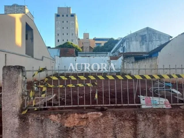 Terreno com 330m², à venda, no bairro Chácaras Pietraroia em Londrina