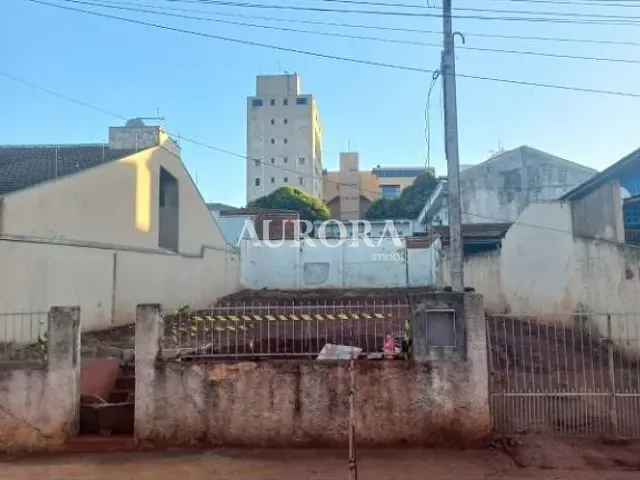 Terreno com 330m², à venda, no bairro Chácaras Pietraroia em Londrina
