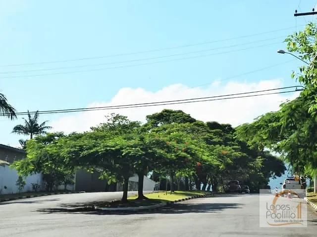 Terreno com 689m², à venda, no bairro Condomínio Residencial Shambala III em Atibaia