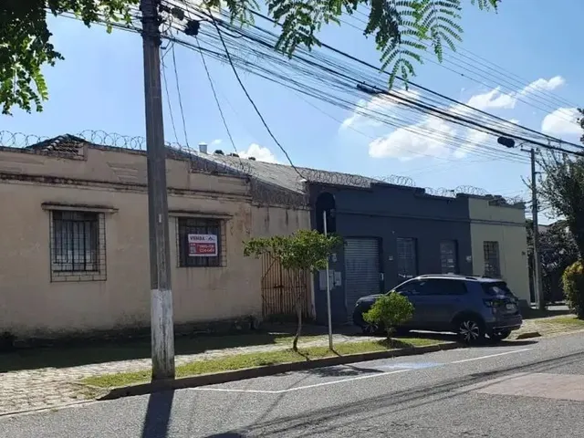 Terreno à venda, no bairro Rebouças em Curitiba