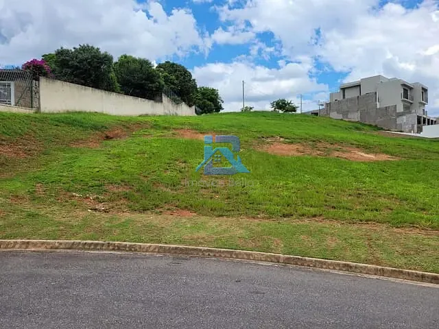 Terreno com 587m², à venda, no bairro Portal San Giovanni em Itatiba