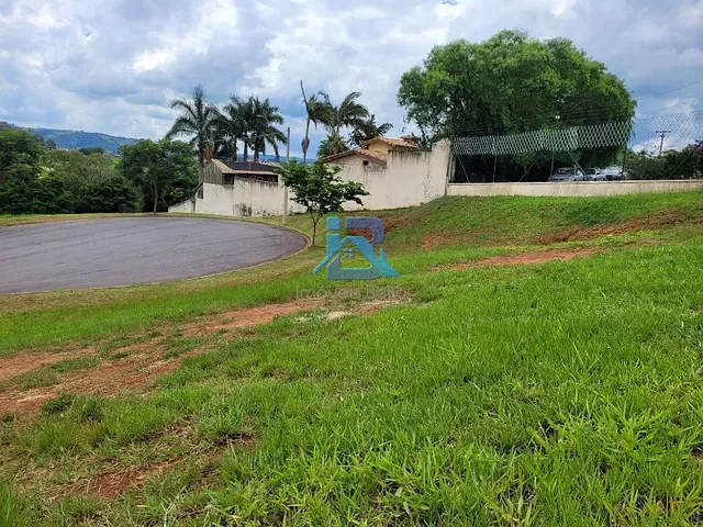 Terreno com 587m², à venda, no bairro Portal San Giovanni em Itatiba