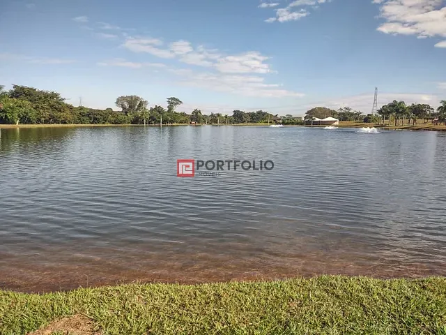 Terreno com 1500m², à venda, no bairro Canaã em Trindade