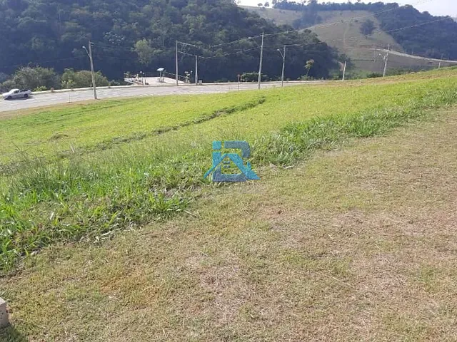 Terreno com 411m², à venda, no bairro Bairro Itapema em Itatiba