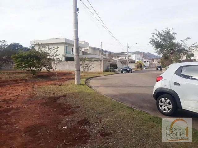 Terreno com 902m², à venda, no bairro Residencial Quadra dos Principes em Atibaia