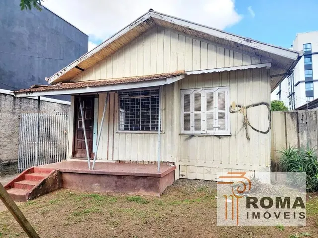 Terreno à venda, no bairro Água Verde em Curitiba