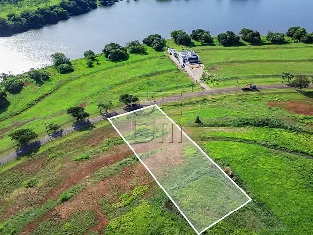Terreno com 1527m², à venda, no bairro Rodovia em Sertanópolis