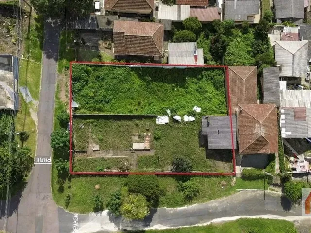 Terreno à venda, no bairro Vista Alegre em Curitiba