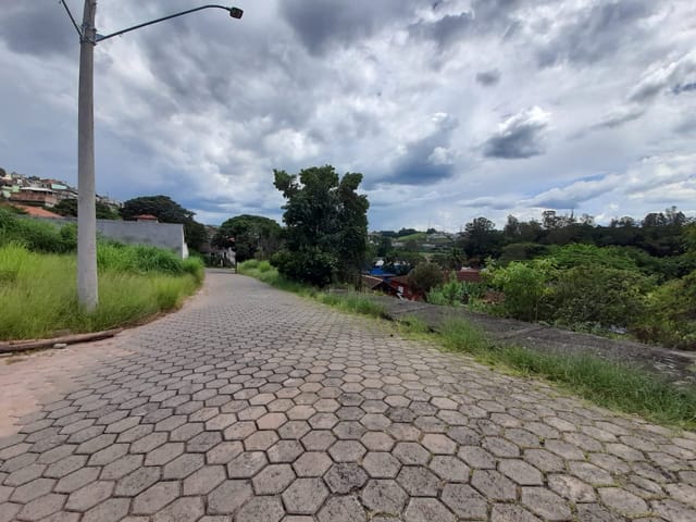 Terreno à venda, no bairro sao lourenço velho em São Lourenço