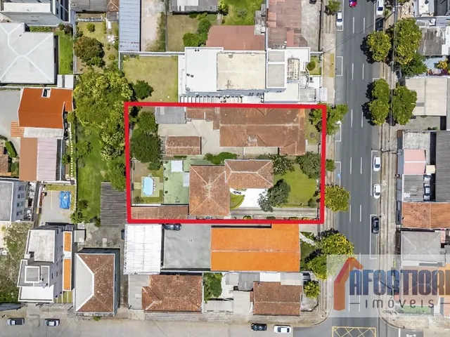 Terreno à venda, no bairro Prado Velho em Curitiba