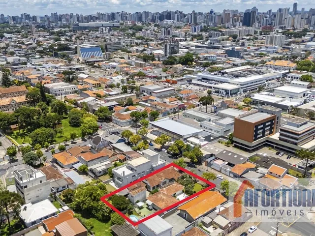 Terreno à venda, no bairro Prado Velho em Curitiba