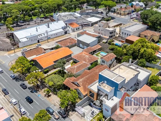 Terreno à venda, no bairro Prado Velho em Curitiba