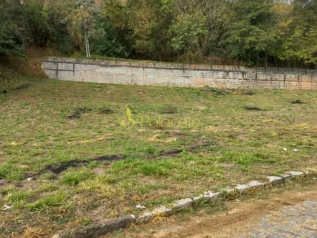 Terreno com 248m², à venda, no bairro São Geraldo em Aparecida