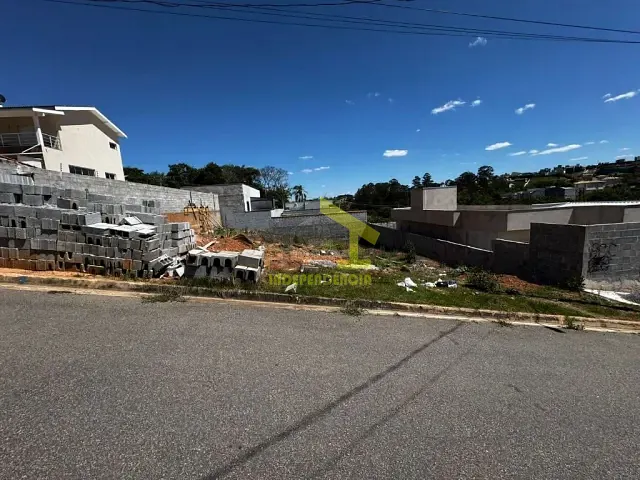Terreno com 300m², à venda, no bairro N R Vale Verde em Itatiba
