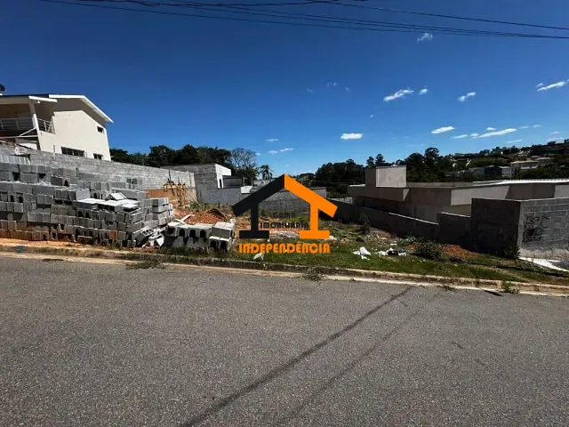 Terreno com 300m², à venda, no bairro N R Vale Verde em Itatiba