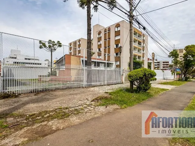 Terreno à venda, no bairro Seminário em Curitiba