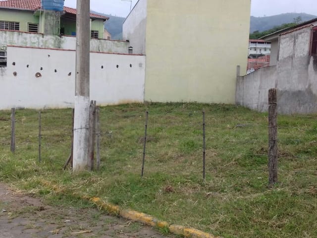 Terreno com 241m², à venda, no bairro Itaguaçú em Aparecida