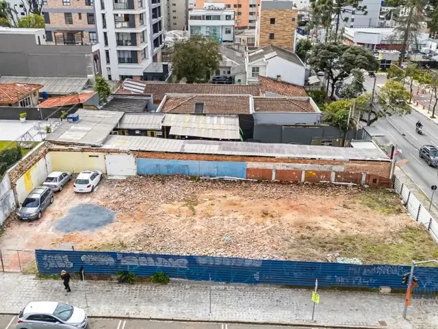 Terreno com 560m², à venda, no bairro Juvevê em Curitiba