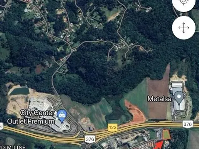 Terreno à venda, no bairro Jardim Emília em Campo Largo