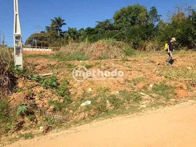Terreno com 860m², à venda, no bairro Chácaras Alpina em Valinhos