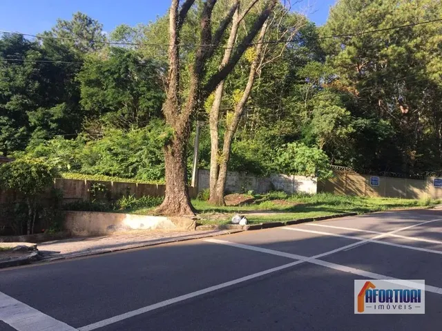 Terreno à venda, no bairro Bacacheri em Curitiba