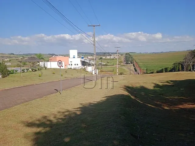 Terreno com 2372m², à venda, no bairro Rodovia Celso Garcia Cid em Sertanópolis