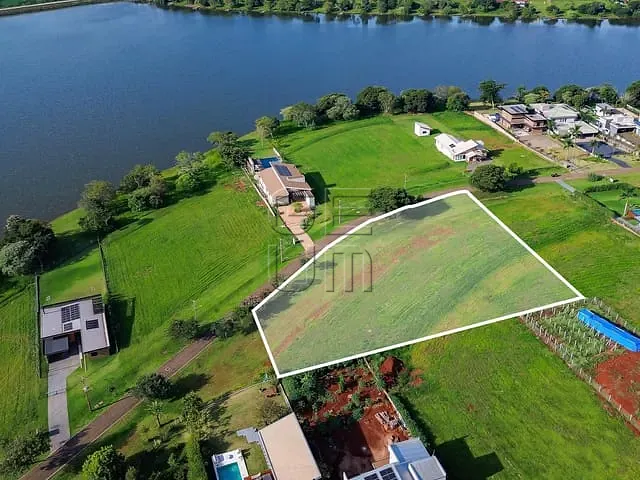 Terreno com 2372m², à venda, no bairro Rodovia Celso Garcia Cid em Sertanópolis