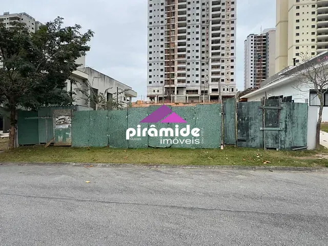 Terreno com 451m², à venda, no bairro Condomínio Residencial Monte Carlo em São José dos Campos