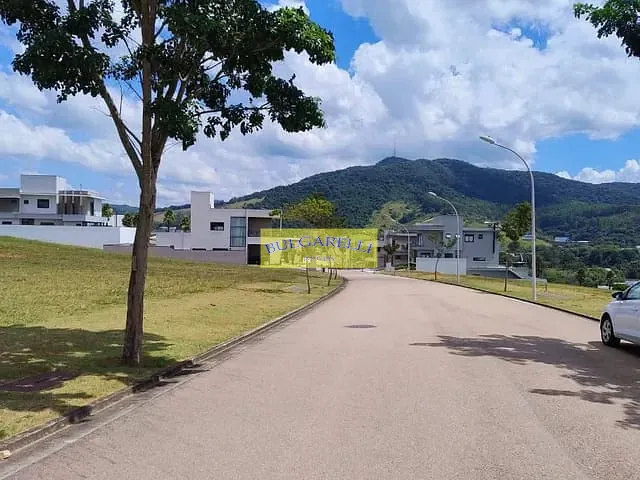 Terreno com 502m², à venda, no bairro Vila Maringá em Jundiaí