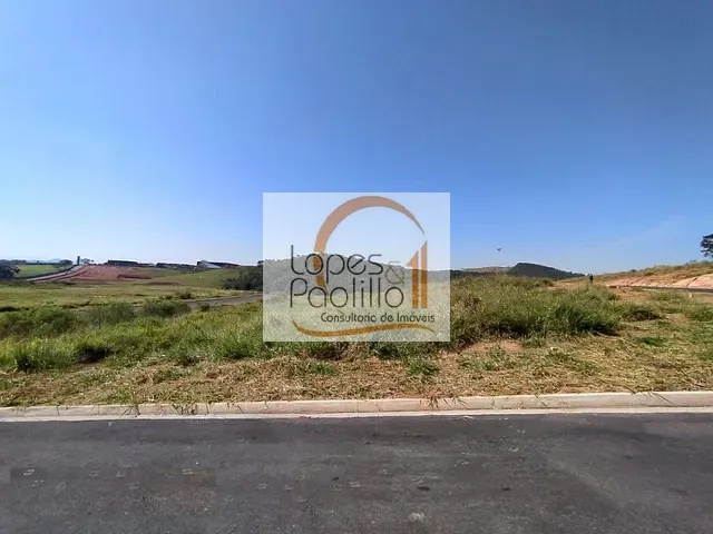 Terreno com 333m², à venda, no bairro Laranja Azeda em Bom Jesus dos Perdões