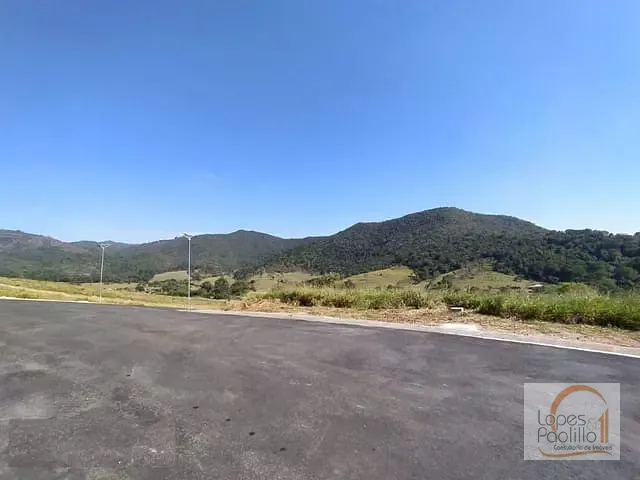 Terreno com 333m², à venda, no bairro Laranja Azeda em Bom Jesus dos Perdões