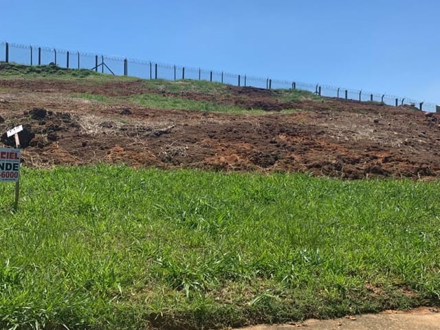 Terreno com 725m², à venda, no bairro Condomínio Residencial Montserrat em São José dos Campos