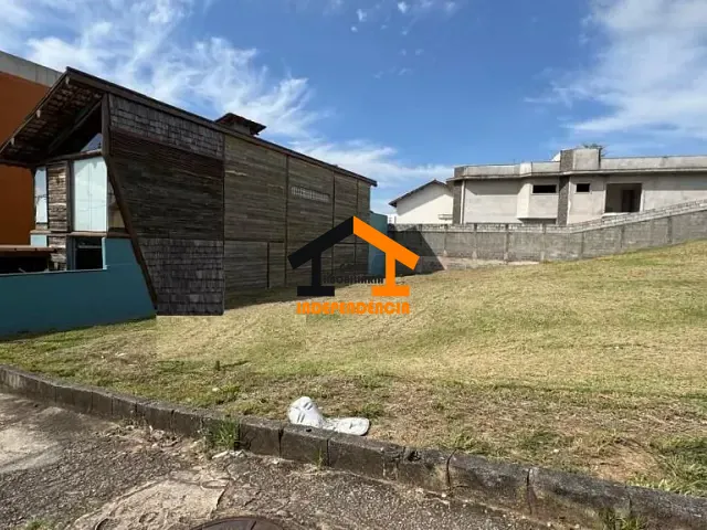 Terreno com 336m², à venda, no bairro Giardino D  Itália em Itatiba