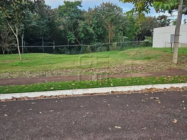 Terreno com 250m², à venda, no bairro Jardim Montecatini em Londrina