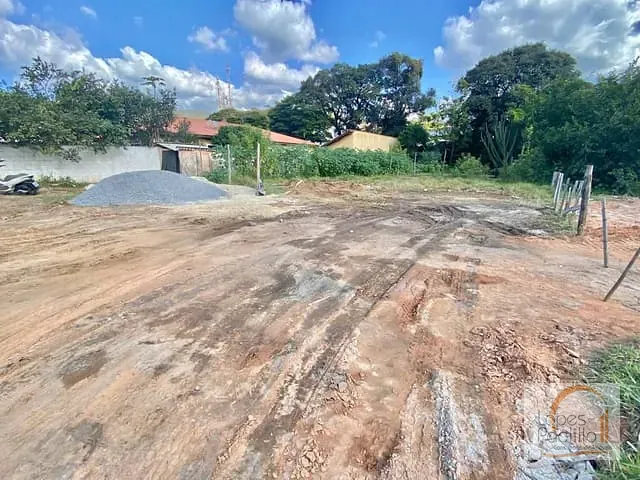 Terreno com 958m², à venda, no bairro Itapetinga em Atibaia