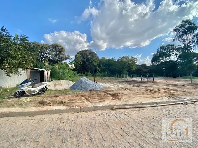 Terreno com 958m², à venda, no bairro Itapetinga em Atibaia