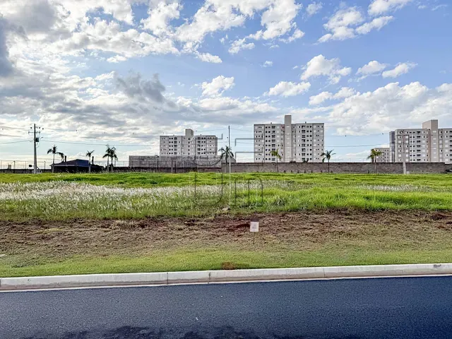 Terreno com 318m², à venda, no bairro Jardim Morumbi em Londrina